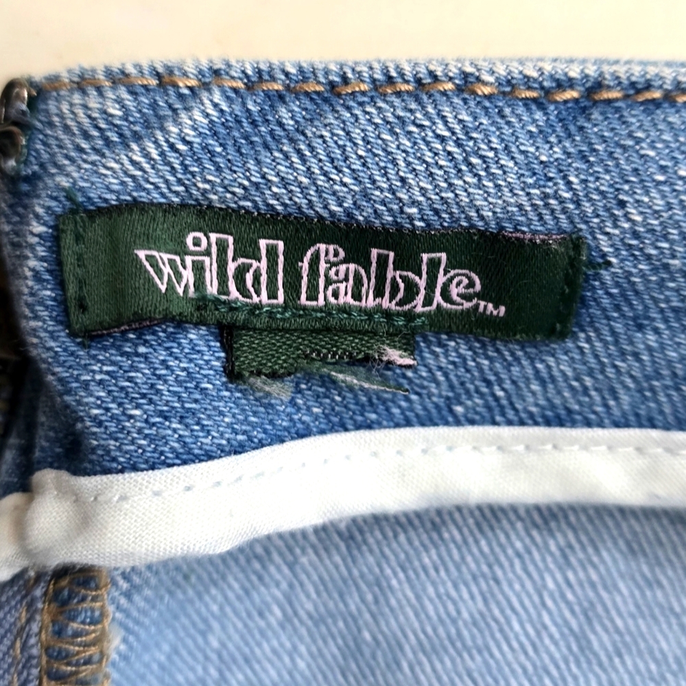 Wild Fable faded Denim Seamed Mini Skirt Size Med - Picture 3 of 7